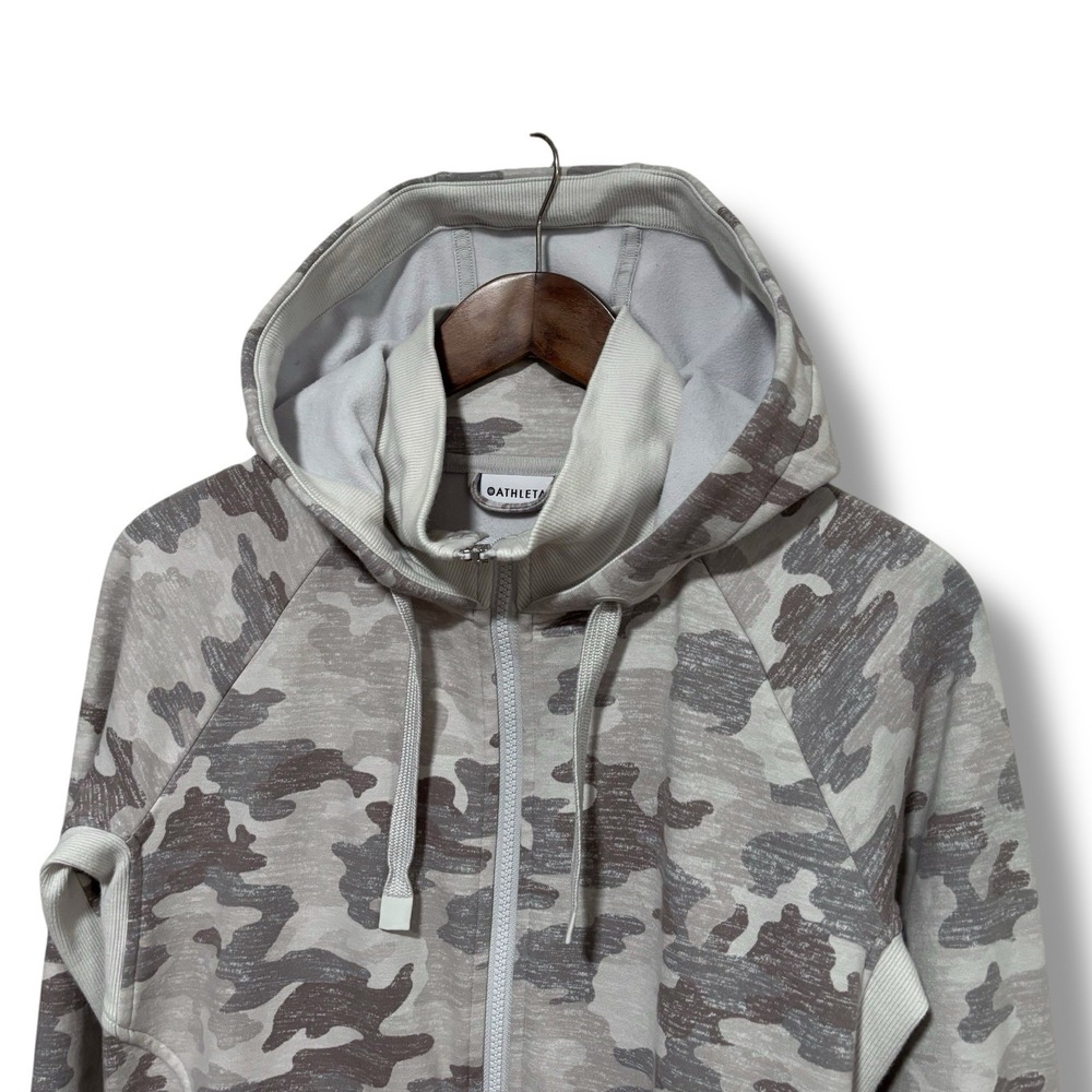 Athleta Women's Triumph Printed Camo Hoodie Jacket Size Medium 18 x 25 - Picture 4 of 6